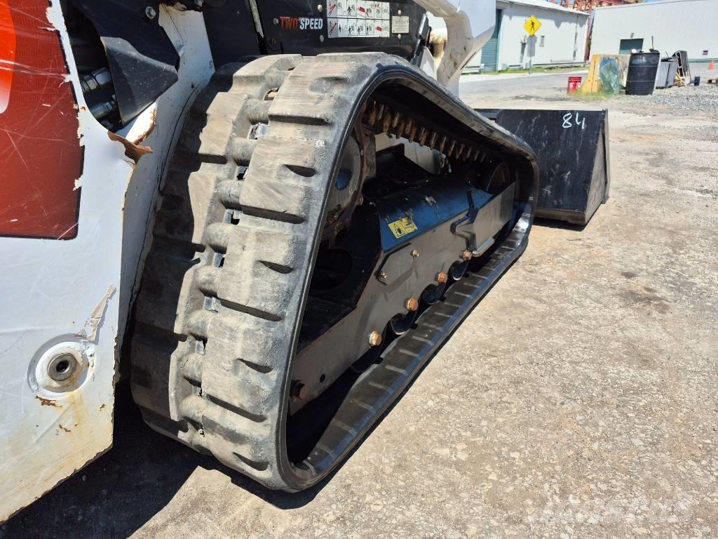 Bobcat T 64 スキッドステアローダー