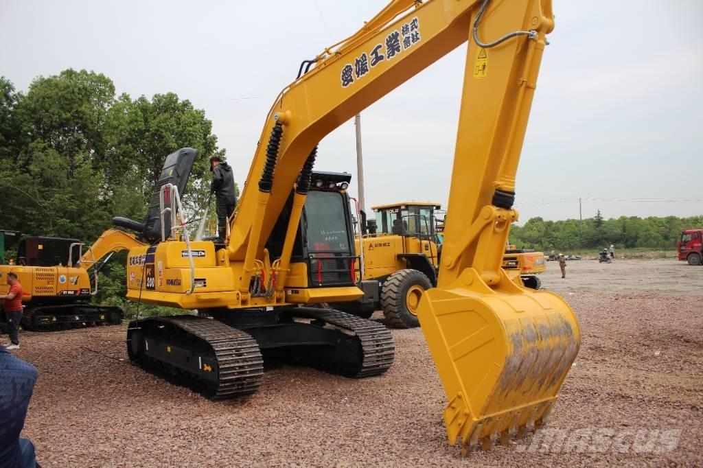 Komatsu PC 200-8 大型油圧ショベル12t以上（パワーショベル・ユンボ）