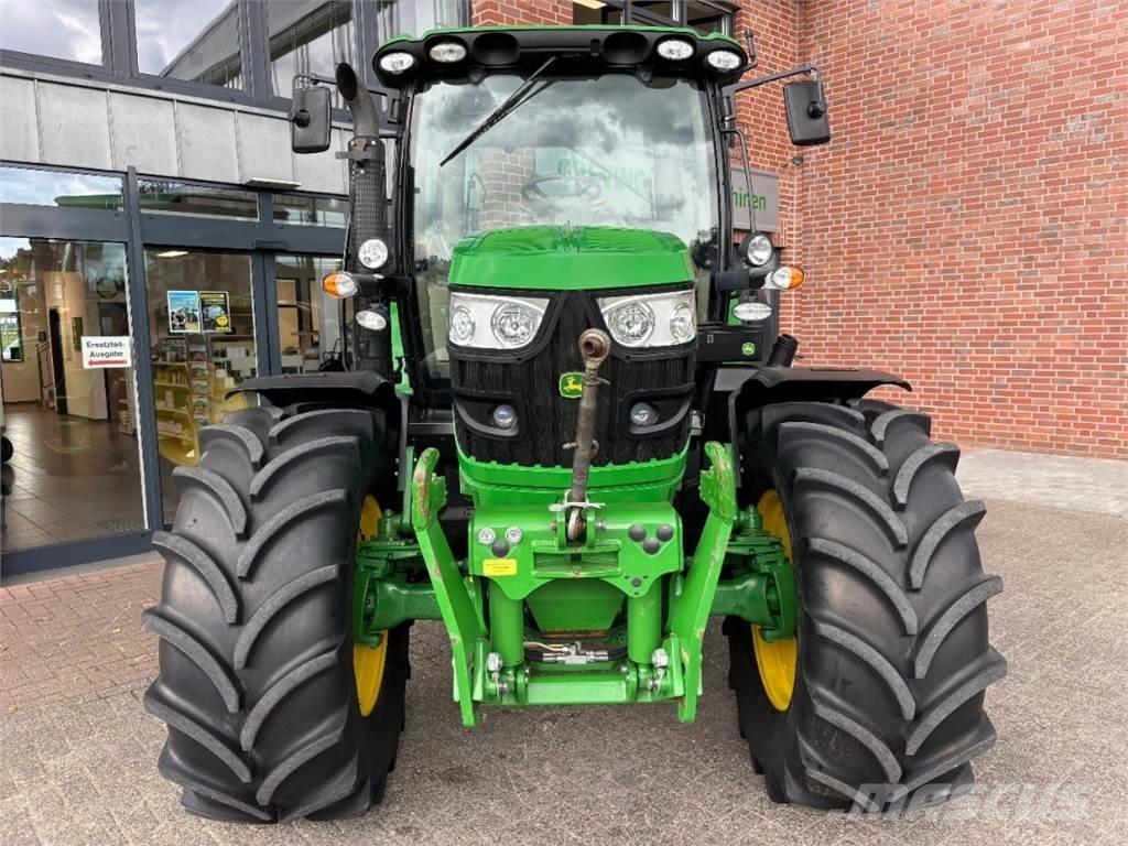John Deere 6125R トラクター