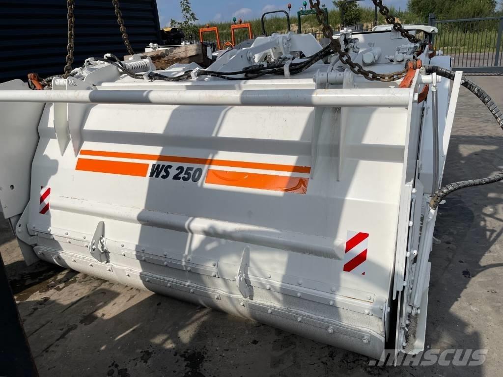 Wirtgen WS 250 アスファルトリサイクルマシン