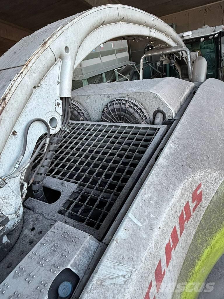 CLAAS Jaguar 970 自走式フォレージハーベスター