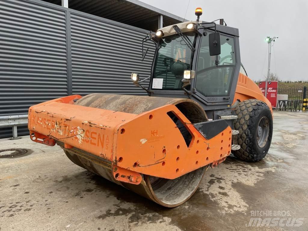 Hamm H 16I 振動ローラ