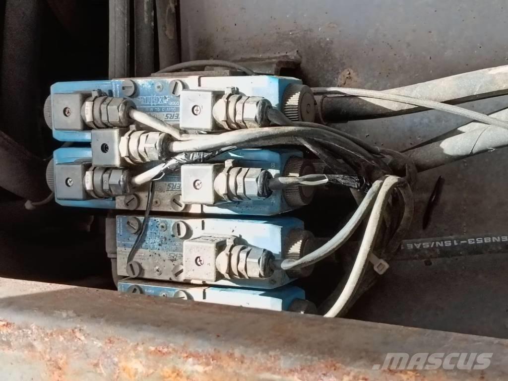 Sany SRSC 45 C30 リーチスタッカー
