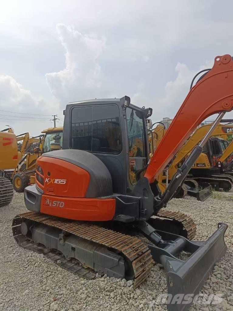 Kubota KX 165 ミニ油圧ショベル 7t以下（ミニユンボ・ミニディガー）