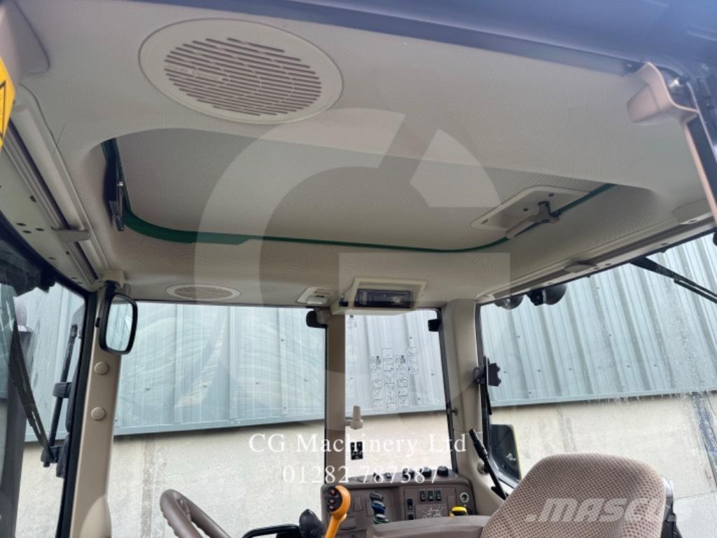 John Deere 6130 M トラクター