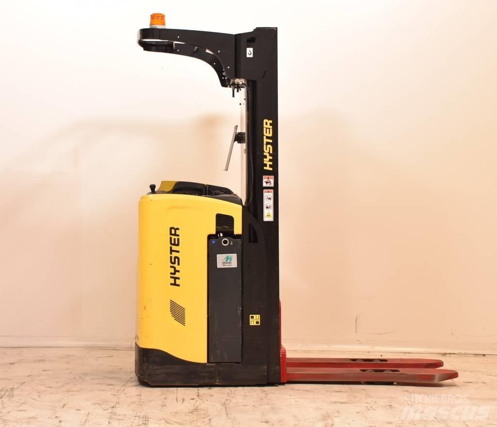Hyster RS1.6-24 自走式スタッカー