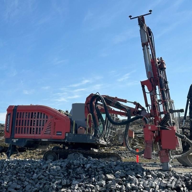Sandvik DX800i サーフェイスドリルリグ