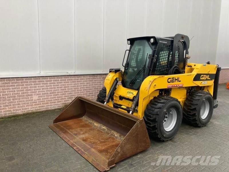 Gehl V420 スキッドステアローダー