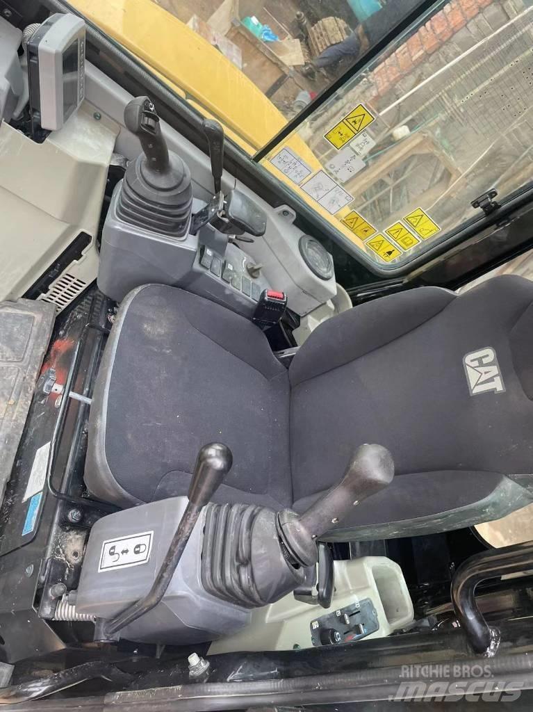 CAT 303.5 E CR ミニ油圧ショベル 7t以下（ミニユンボ・ミニディガー）