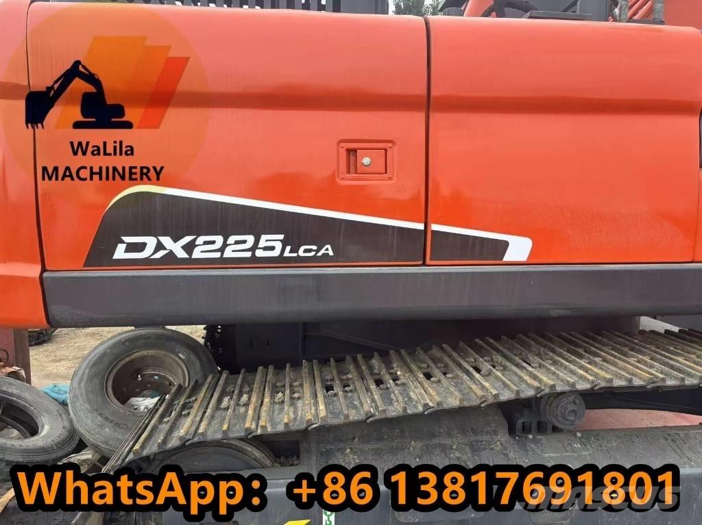 Doosan DX 225 大型油圧ショベル12t以上（パワーショベル・ユンボ）