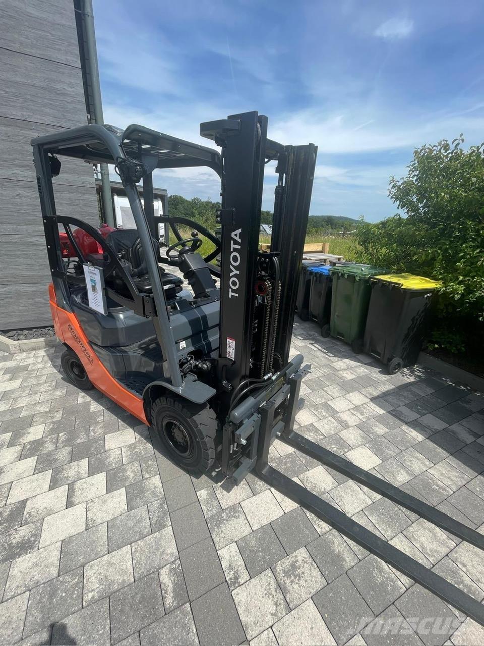 Toyota 02-8FGF18 LPGフォークリフト