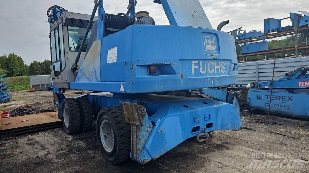 Fuchs 340 廃棄物／工業産廃処理機