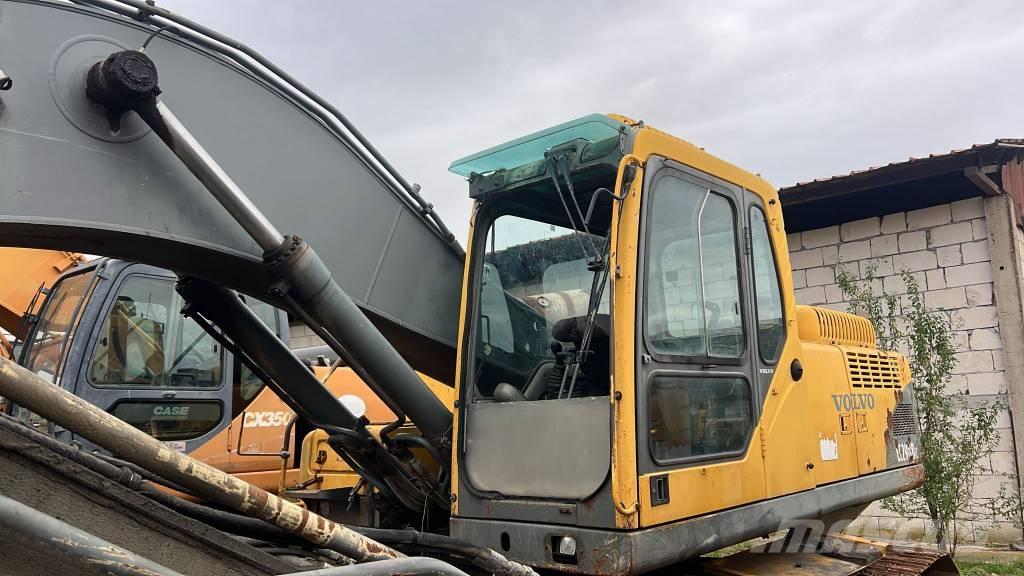 Volvo EC 290 B LC エンジン