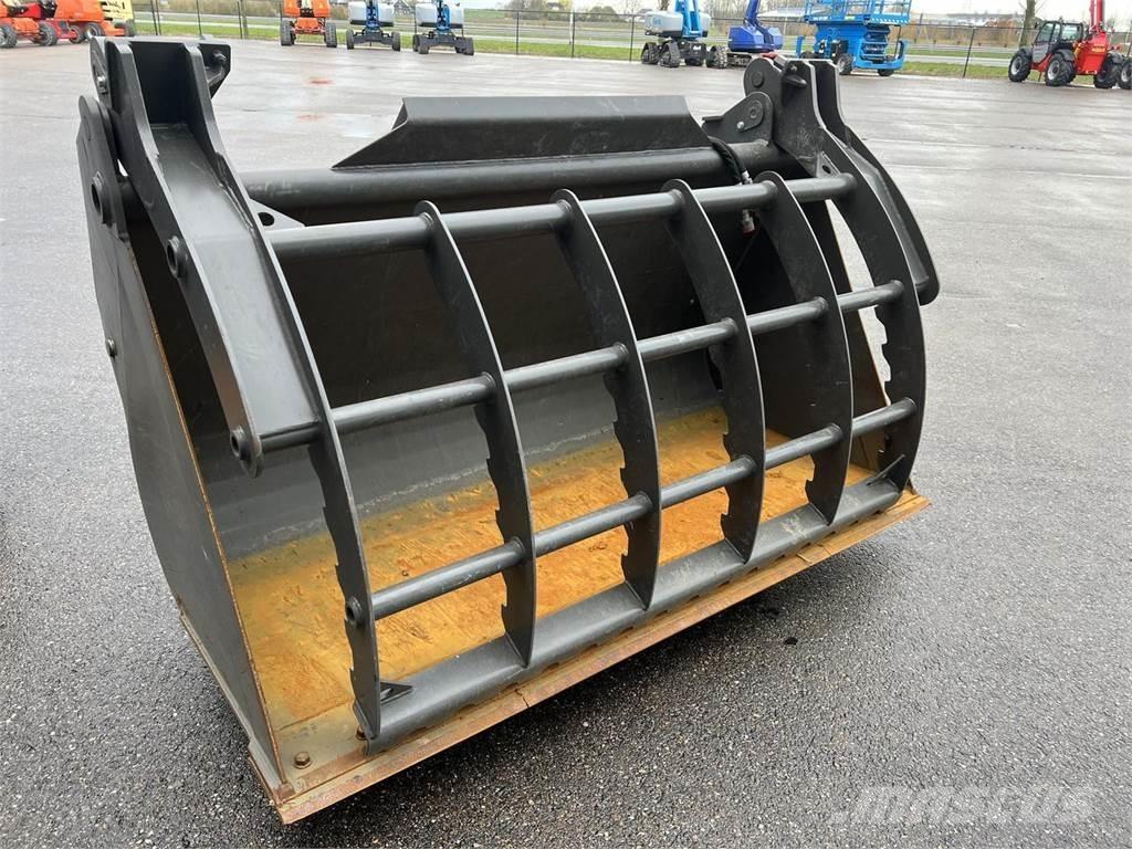 Sennebogen 355E テレスコーピックハンドラー