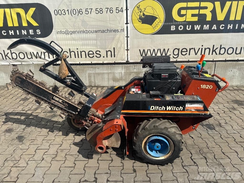 Ditch Witch 1820 トレンチャー
