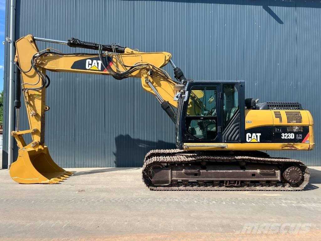 CAT 323D LN VA 大型油圧ショベル12t以上（パワーショベル・ユンボ）
