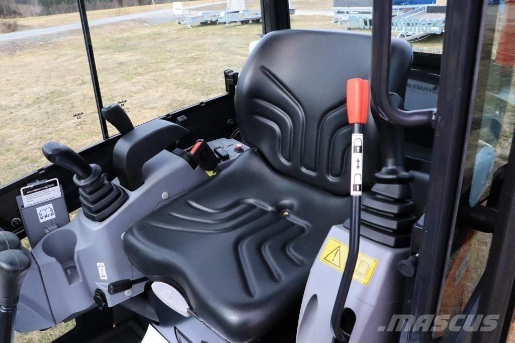 Kubota KX016-4 ミニ油圧ショベル 7t以下（ミニユンボ・ミニディガー）