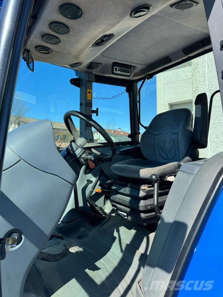 New Holland TL 90 A トラクター