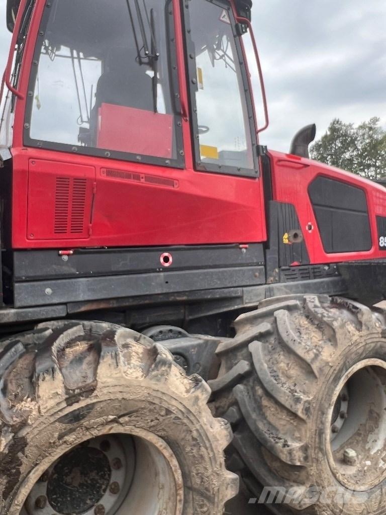 Komatsu 855 フォワーダー