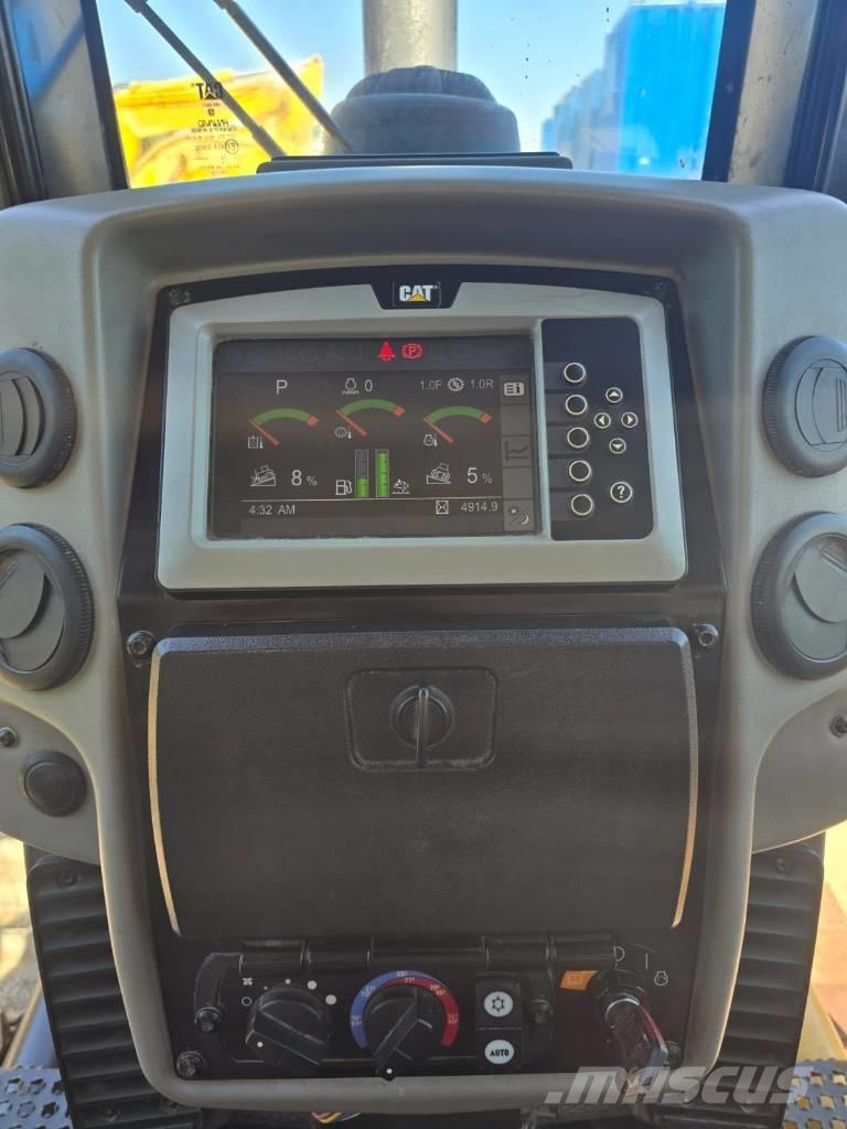 CAT D 6 N LGP ブルドーザー