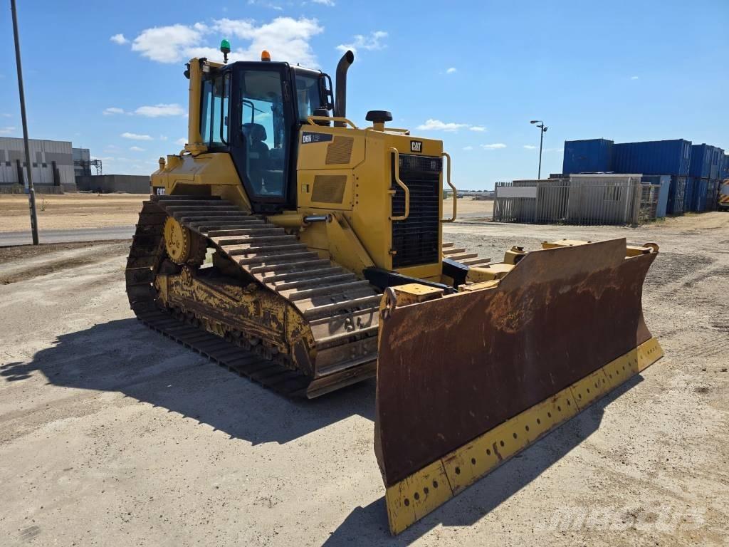 CAT D 6 N LGP ブルドーザー