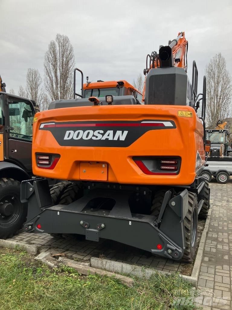 Doosan DX 170 W-7 ホイール式油圧ショベル（パワーショベル・ユンボ・バックホー）