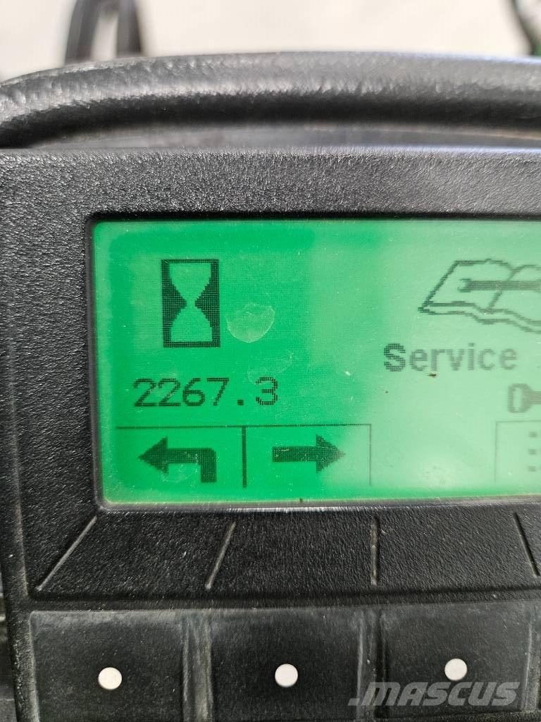 John Deere 9009A ラフ・トリムモア/芝刈り機