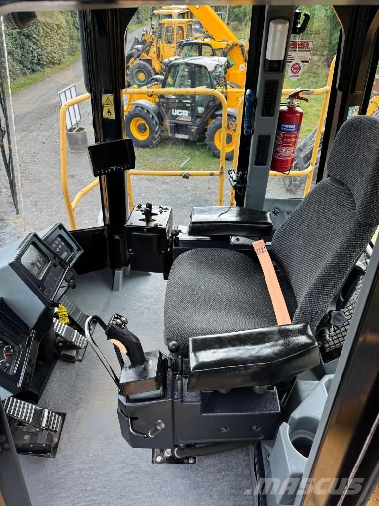 CAT 988 H ホイールローダー・タイヤショベル
