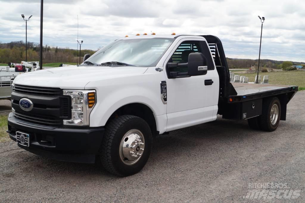 Ford F 350 XL SD 平ボディー