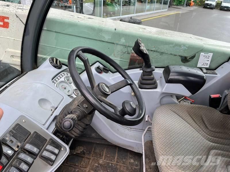 CLAAS Scorpion 7045 農業用テレハンドラー