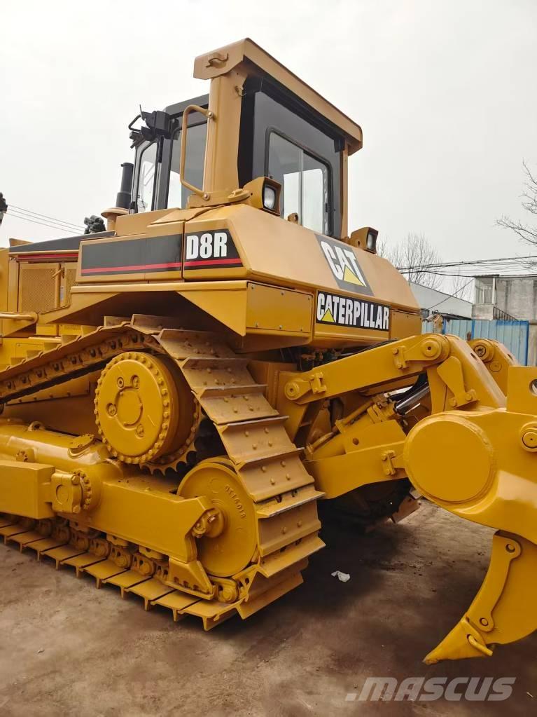 CAT D8 ブルドーザー