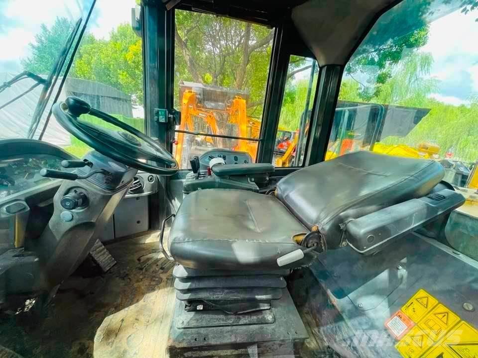 Komatsu WA380-6 ホイールローダー・タイヤショベル
