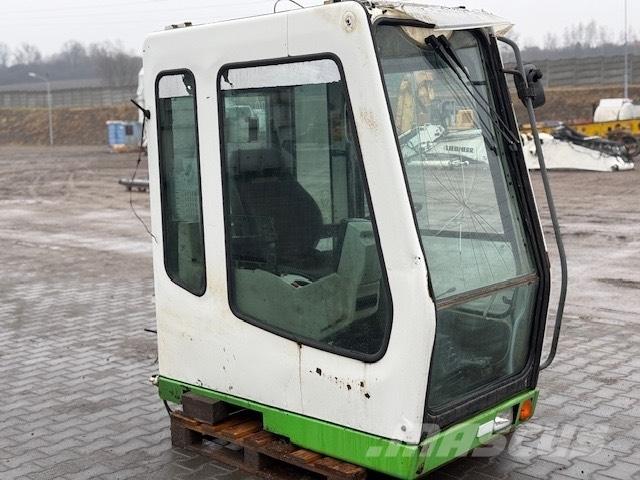 Liebherr A 924 B CAB キャビン及び内装