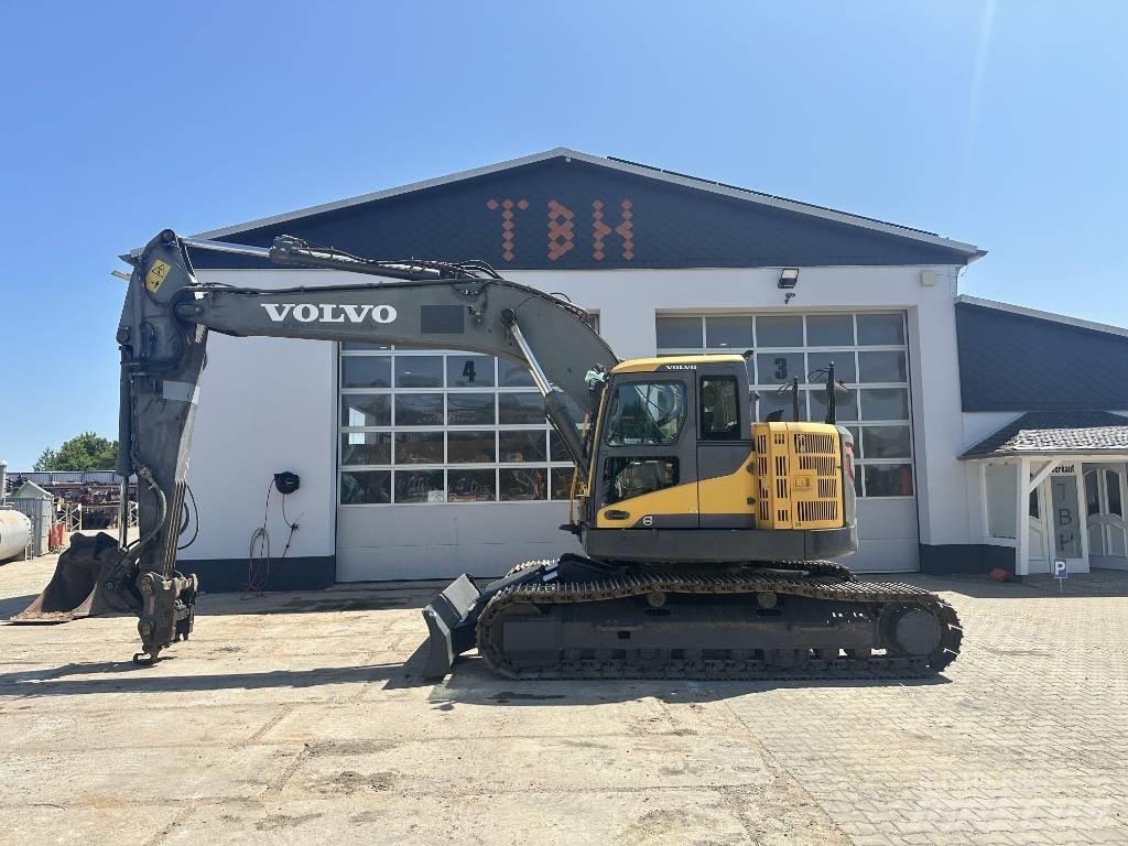 Volvo ECR 235 D 大型油圧ショベル12t以上（パワーショベル・ユンボ）