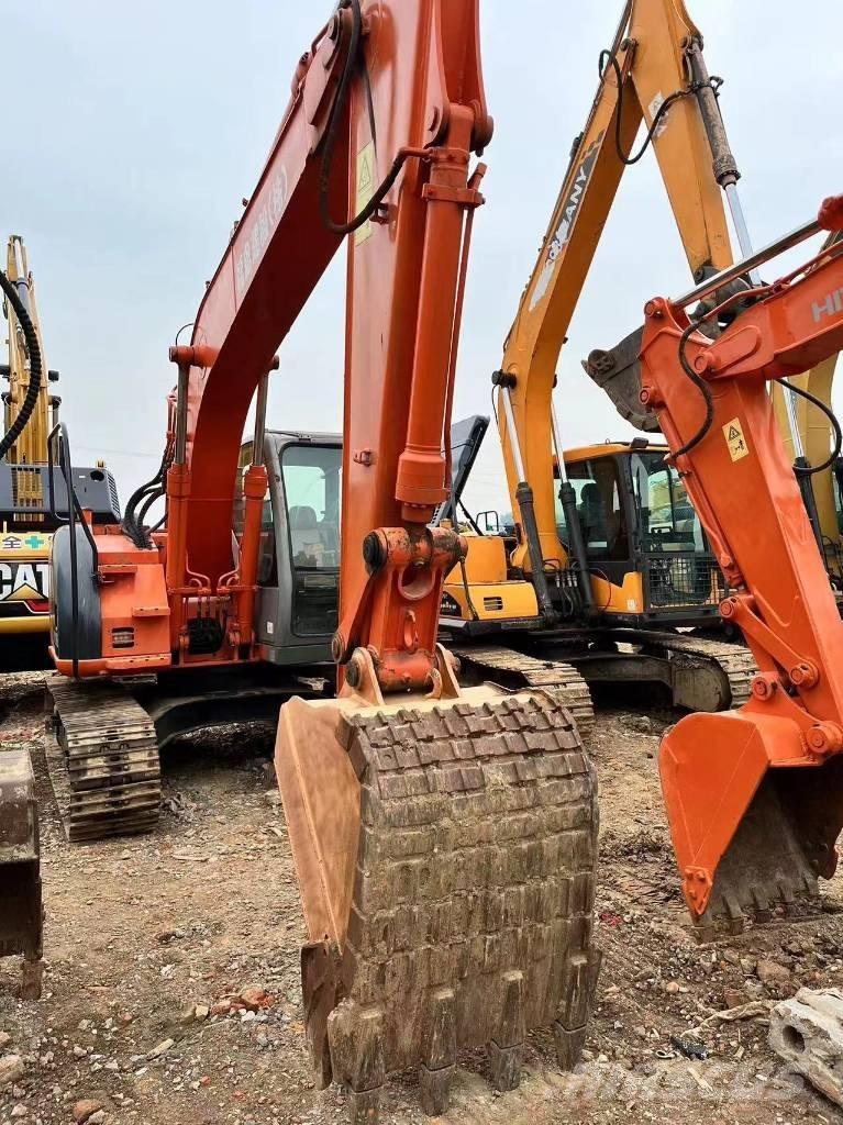 Hitachi ZX 135 US 大型油圧ショベル12t以上（パワーショベル・ユンボ）