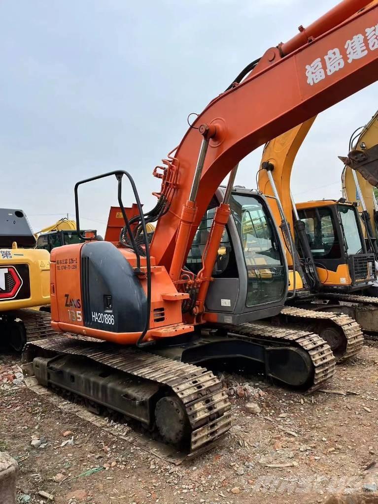 Hitachi ZX 135 US 大型油圧ショベル12t以上（パワーショベル・ユンボ）