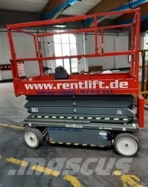 SkyJack SJ III 4726 シザースリフト