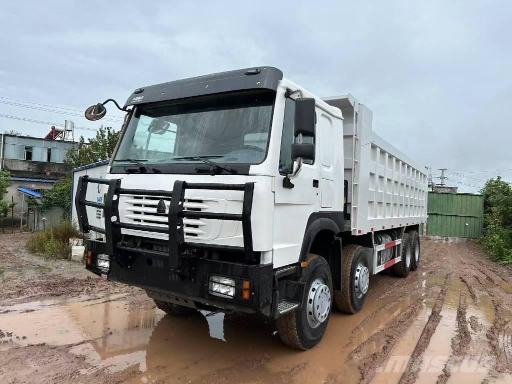 Howo 371hp 8X4 ダンプ