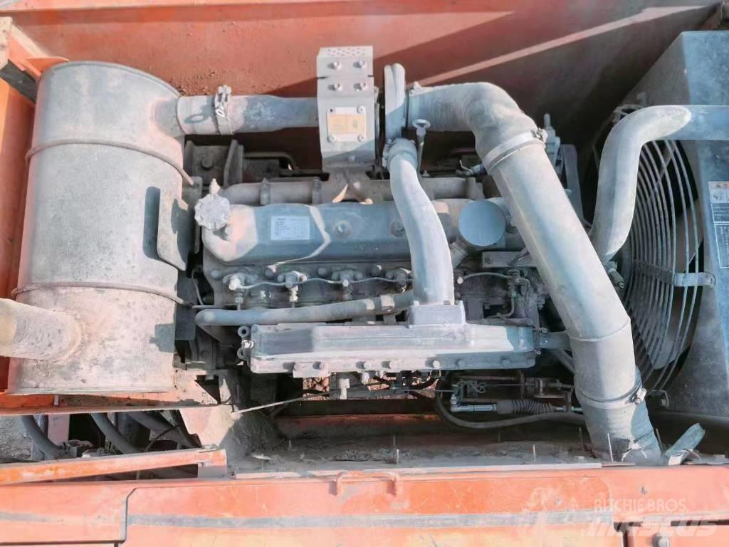Doosan DH210W-7 ホイール式油圧ショベル（パワーショベル・ユンボ・バックホー）