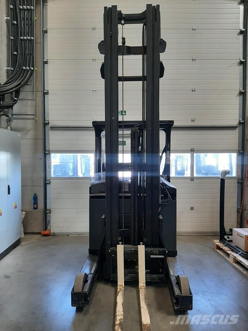 Yale MR16H リーチフォークリフト