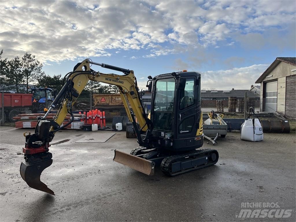 New Holland E 26 C ミニ油圧ショベル 7t以下（ミニユンボ・ミニディガー）