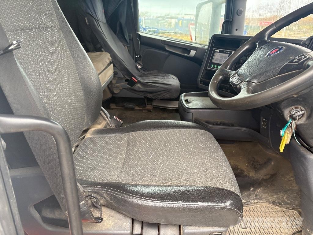 Scania R 450 コンバイン／バキュームトラック