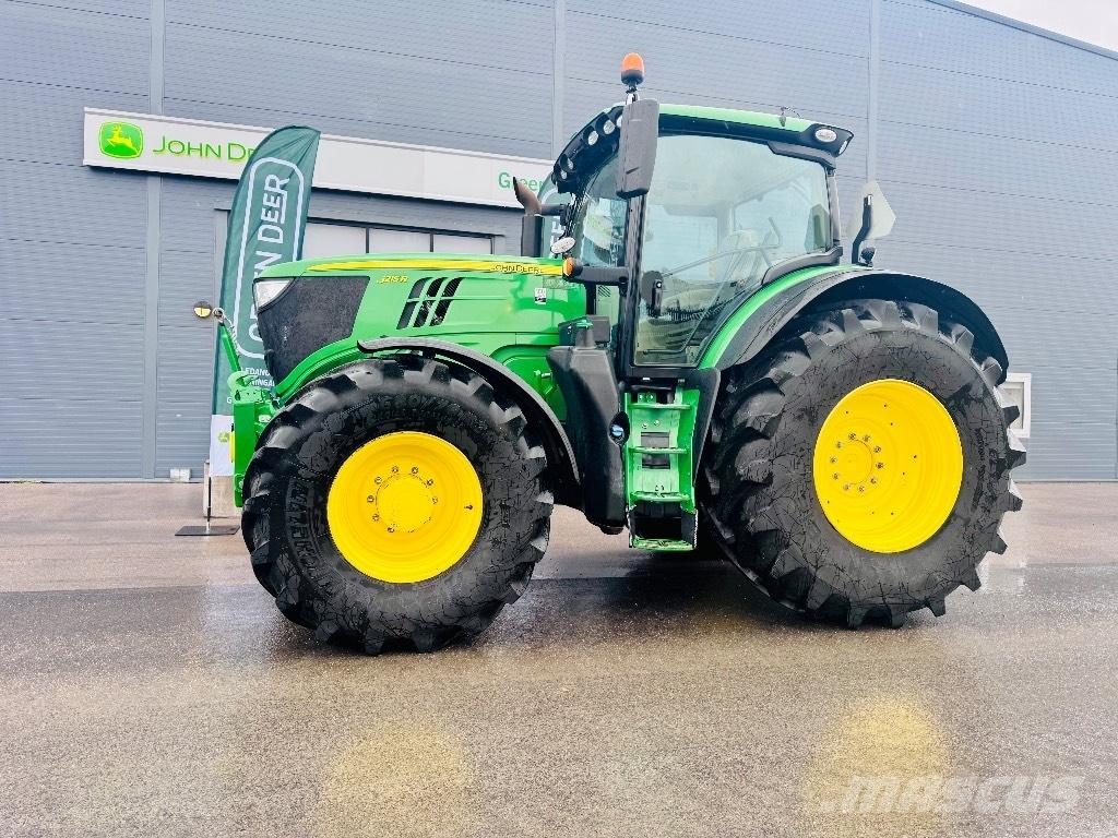 John Deere 6215 R トラクター