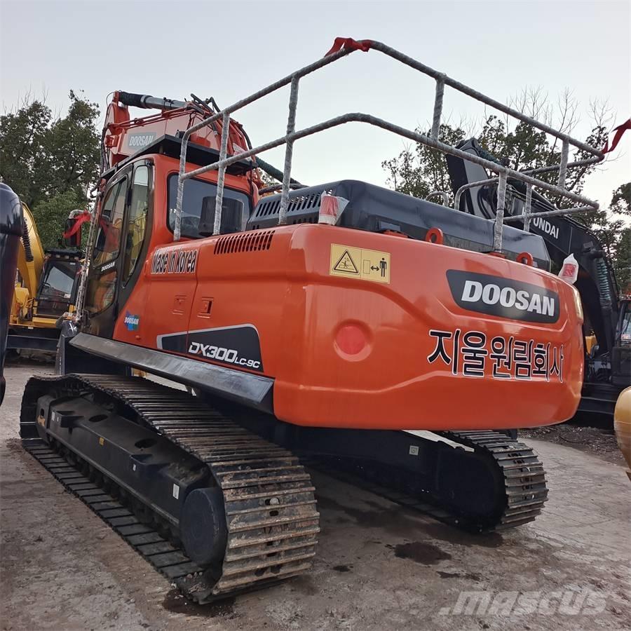 Doosan DX 300LC-9C 大型油圧ショベル12t以上（パワーショベル・ユンボ）