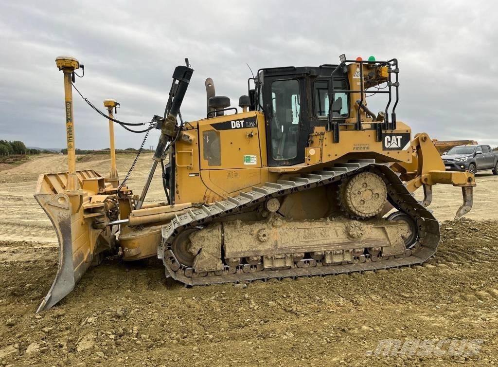CAT D 6 T LGP ブルドーザー