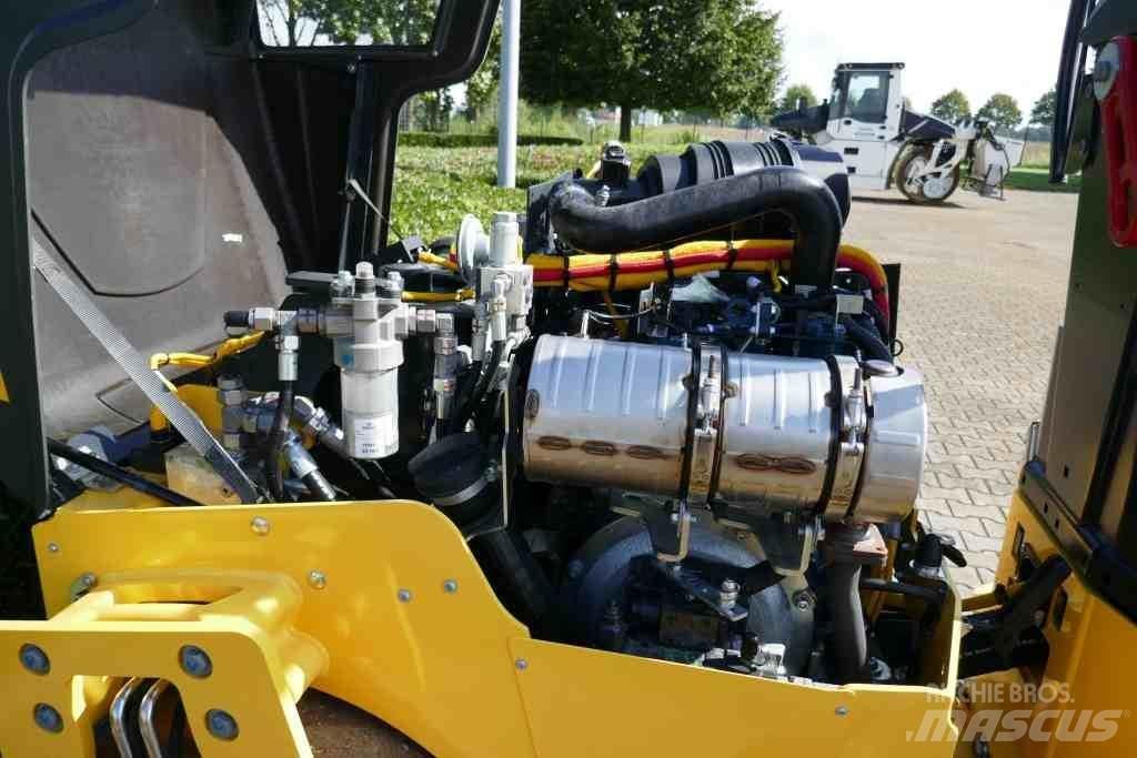 Bomag BW 120 AD-5 小型アスファルト機械