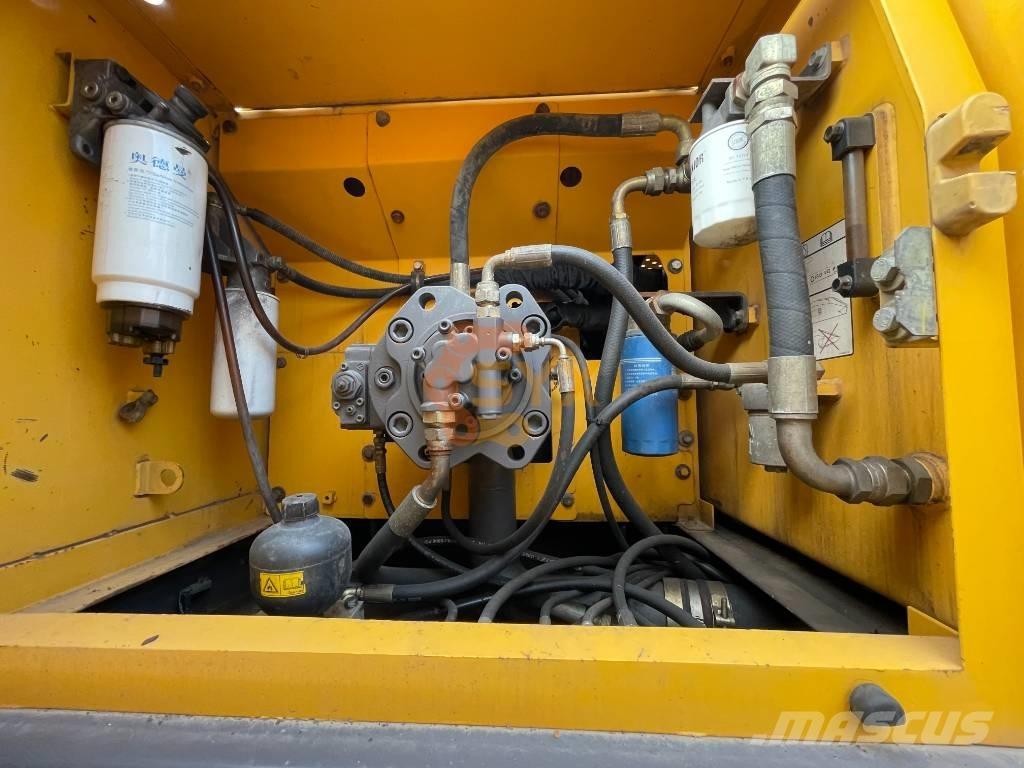 Volvo EC 210 B LC 大型油圧ショベル12t以上（パワーショベル・ユンボ）