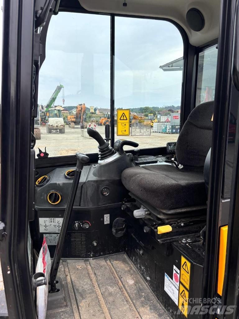 JCB 19 C-1 ミニ油圧ショベル 7t以下（ミニユンボ・ミニディガー）
