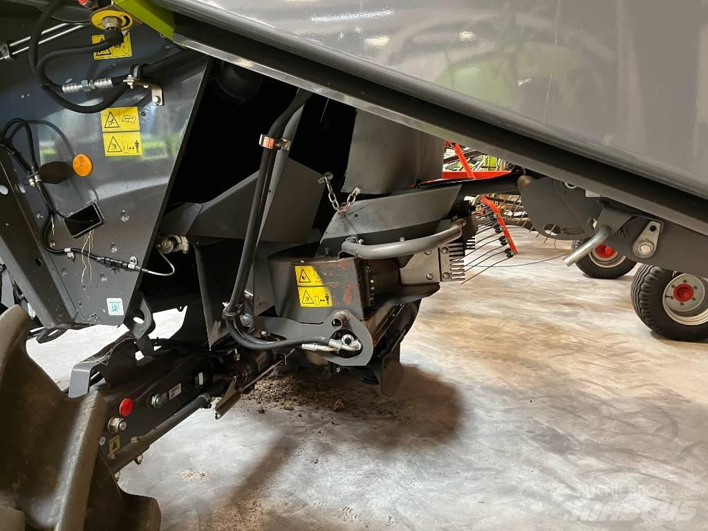 CLAAS LEXION 660 コンバイン
