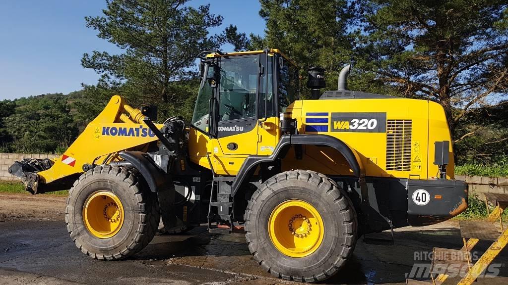 Komatsu WA320-8E0 ホイールローダー・タイヤショベル